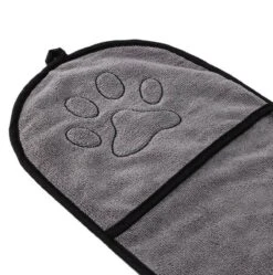 N4dogs – Hondenhanddoek – Honden Handdoek – Microvezel Handdoek – Handdoek Hond – Droogdoek Hond – Dierendeken – Sterk Absorberend – Handdoek Met Zakken - Grijs - 66 X 23 Cm 12 N4dogs – Hondenhanddoek – Honden Handdoek – Microvezel Handdoek – Handdoek Hond – Droogdoek Hond – Dierendeken – Sterk Absorberend – Handdoek Met Zakken - Grijs - 66 X 23 Cm -Hondenspeelgoed Winkel 1189x1200 5