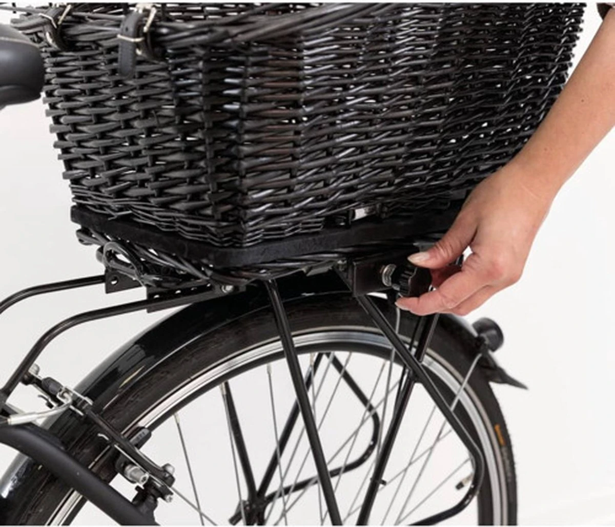 Trixie Fietsmand - Voor Bagagedrager -n35x49x55 Cm - Zwart 19 Trixie Fietsmand - Voor Bagagedrager -n35x49x55 Cm - Zwart - Afbeelding 17