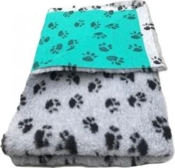 Vet Bed Grijs Met Voetprint Groene Rug 22mm 150x100 Cm 7 Vet Bed Grijs Met Voetprint Groene Rug 22mm 150x100 Cm -Hondenspeelgoed Winkel 1200x1150 2