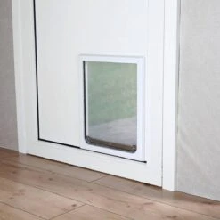 Trixie 2-Weg Hondenluik Wit - S-M 30 X 36 CM 16 Trixie 2-Weg Hondenluik Wit - S-M 30 X 36 CM -Hondenspeelgoed Winkel 1200x1198 20