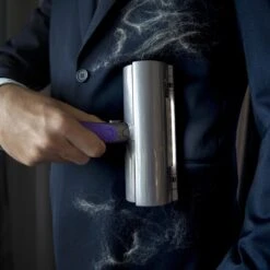 FurDaddy Batterij-aangedreven - Huisdier Haar Verwijderaar Voor Kleding - Herbruikbare Pluizenroller Voor Moeiteloze Verwijdering Van Kattenhaar & Hondenhaar - Zelfreinigende Pluizenborstel Voor Tapijt, Bank, Auto, Bed 15 FurDaddy Batterij-aangedreven - Huisdier Haar Verwijderaar Voor Kleding - Herbruikbare Pluizenroller Voor Moeiteloze Verwijdering Van Kattenhaar & Hondenhaar - Zelfreinigende Pluizenborstel Voor Tapijt, Bank, Auto, Bed -Hondenspeelgoed Winkel 1200x1200 161