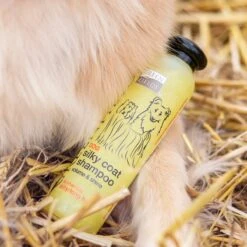 Greenfields Hondenshampoo Voor Langharige Vacht - Zorgt Voor Een Zijdezachte Glanzende Vacht - Inhoud 270 Ml - Hondenshampoo Langharige Vacht -Hondenspeelgoed Winkel 1200x1200 233