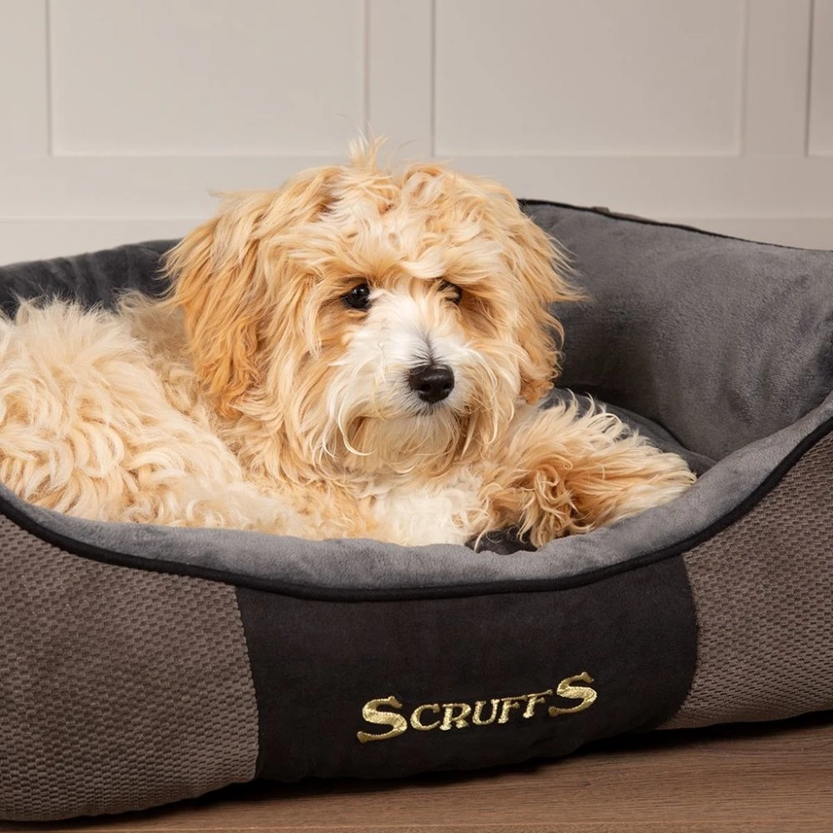 Hondenmand Zacht En Stevig, Anti-Slip En Wasbaar - Scruffs Chester Box Bed - In Grijs En Bruin In Maat S Tot XL - Kleur: Grijs, Maat: Large 4 Hondenmand Zacht En Stevig, Anti-Slip En Wasbaar - Scruffs Chester Box Bed - In Grijs En Bruin In Maat S Tot XL - Kleur: Grijs, Maat: Large - Afbeelding 2
