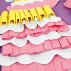 Snuffelmat Hond - Birthday Cake - XXL - Anti-Schrok - Slow Feeder 9 Snuffelmat Hond - Birthday Cake - XXL - Anti-Schrok - Slow Feeder -Hondenspeelgoed Winkel 1200x1200 897