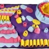 Snuffelmat Hond - Birthday Cake - XXL - Anti-Schrok - Slow Feeder -Hondenspeelgoed Winkel 1200x665 1