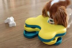 Nina Ottosson Dog Tornado Blu 20 Nina Ottosson Dog Tornado Blu -Hondenspeelgoed Winkel 1200x799 29