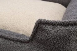 Trixie Be Eco Hondenmand Coline Hoekig Donkergrijs / Beige - 100X80 CM 10 Trixie Be Eco Hondenmand Coline Hoekig Donkergrijs / Beige - 100X80 CM -Hondenspeelgoed Winkel 1200x800 20