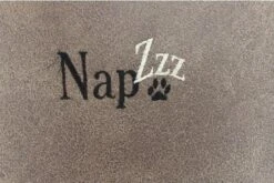 NapZZZ Benchkussen Lederlook Bruin Maat XL: 105 X 68 X 5 Cm 7 NapZZZ Benchkussen Lederlook Bruin Maat XL: 105 X 68 X 5 Cm -Hondenspeelgoed Winkel 1200x801 4