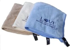 Pepets© – Hondenhanddoek – Honden Handdoek – Microvezel Handdoek – Handdoek Hond – Hondendeken – Droogdoek Hond – Dierendeken – Absorberend – 100*50CM - Beige - GRATIS Zonnebril -Hondenspeelgoed Winkel 1200x854