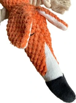 BoDutch Honden Knuffel - Vos - Puppyknuffel - Knisperoortjes - Met Piep - Oranje - 36 Cm - Hondenspeelgoed 16 BoDutch Honden Knuffel - Vos - Puppyknuffel - Knisperoortjes - Met Piep - Oranje - 36 Cm - Hondenspeelgoed -Hondenspeelgoed Winkel 885x1200 1